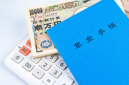 離婚時の年金分割に必要な「情報通知書」とは？ 請求手続きや流れ