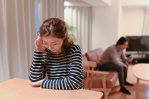 【離婚後の同居】継続したほうがいい? 知っておくべき7つのこと