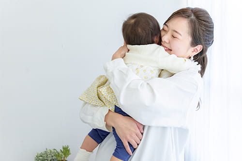 離婚時、専業主婦でも親権者になるためのポイントと注意点を解説