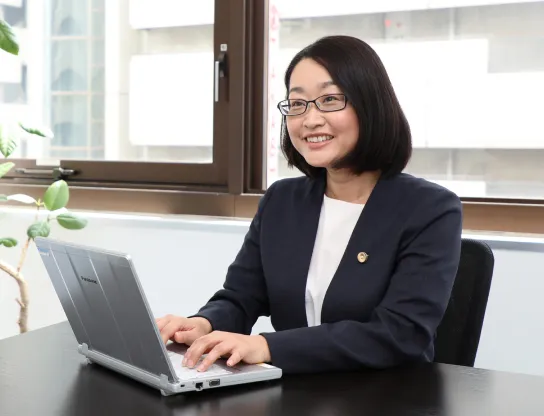 弁護士 安達 里美（大阪弁護士会）